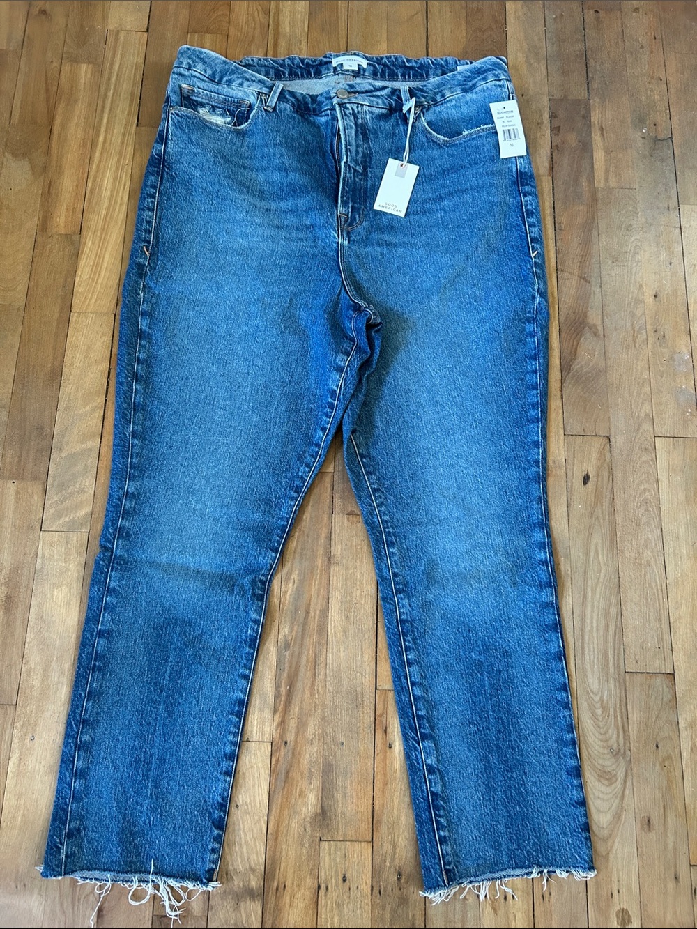 Good American Good Classic jeans